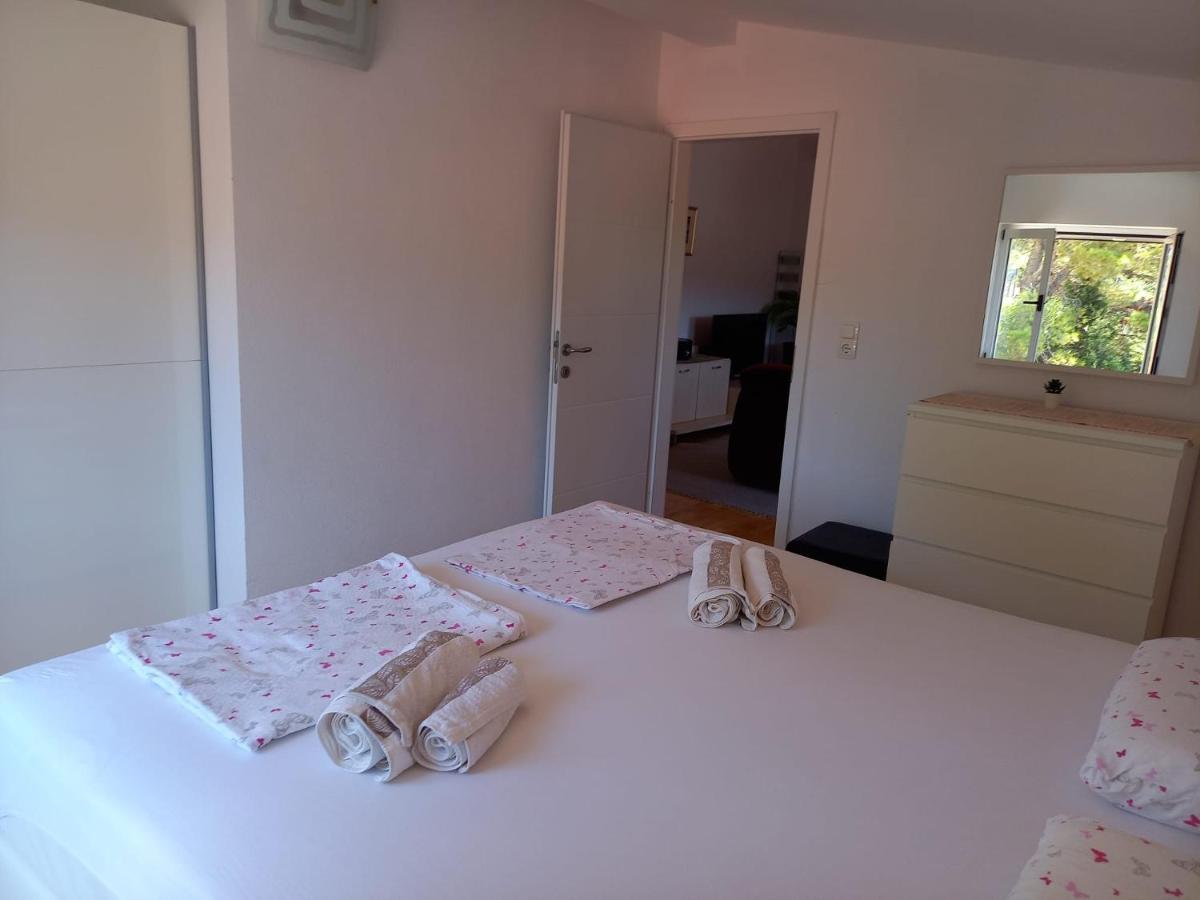 Apartman Marina Sa Parkingom Jelsa  Exterior foto